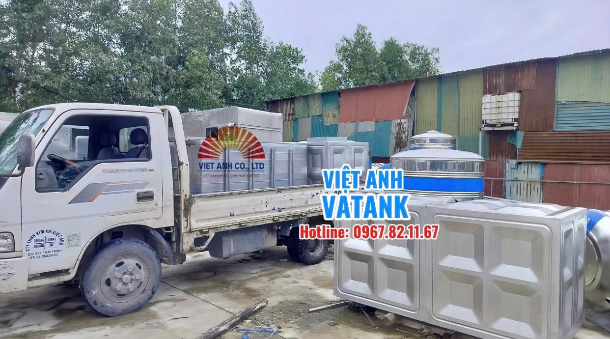 Vận chuyển và bàn giao vật tư bể inox lắp ghép đến loạt công trình trọng điểm