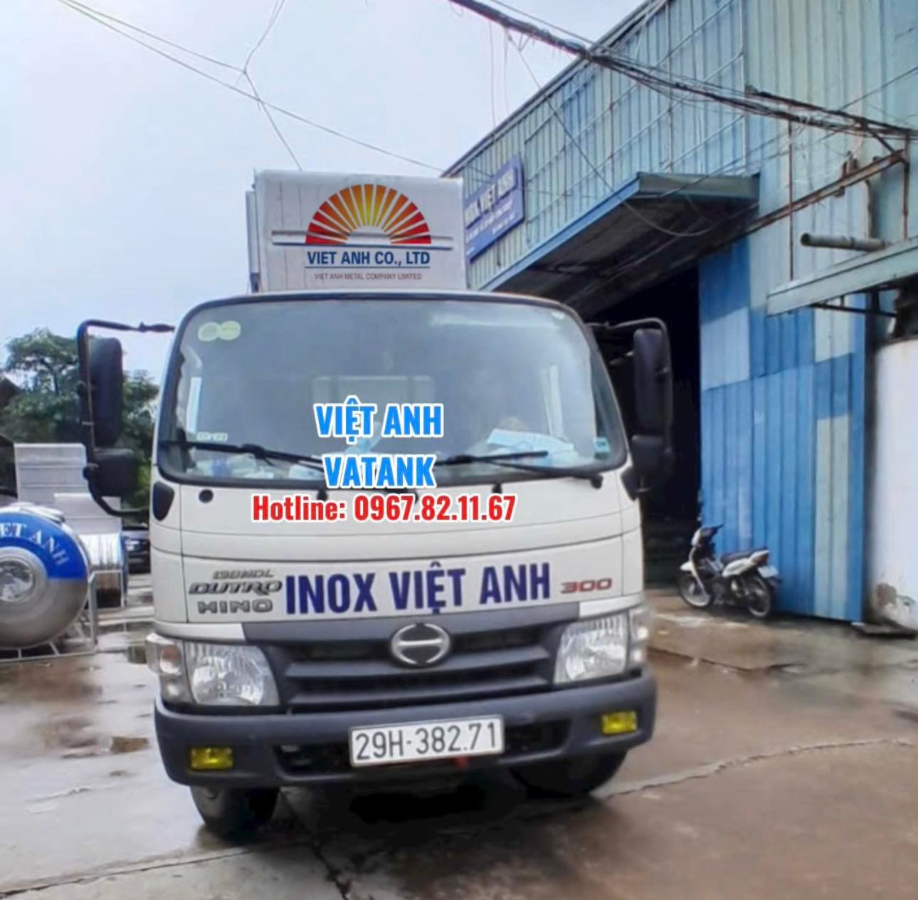 Việt Anh VATANK xuất kho đầu năm với bồn nước inox sáng bóng giao đến công trình