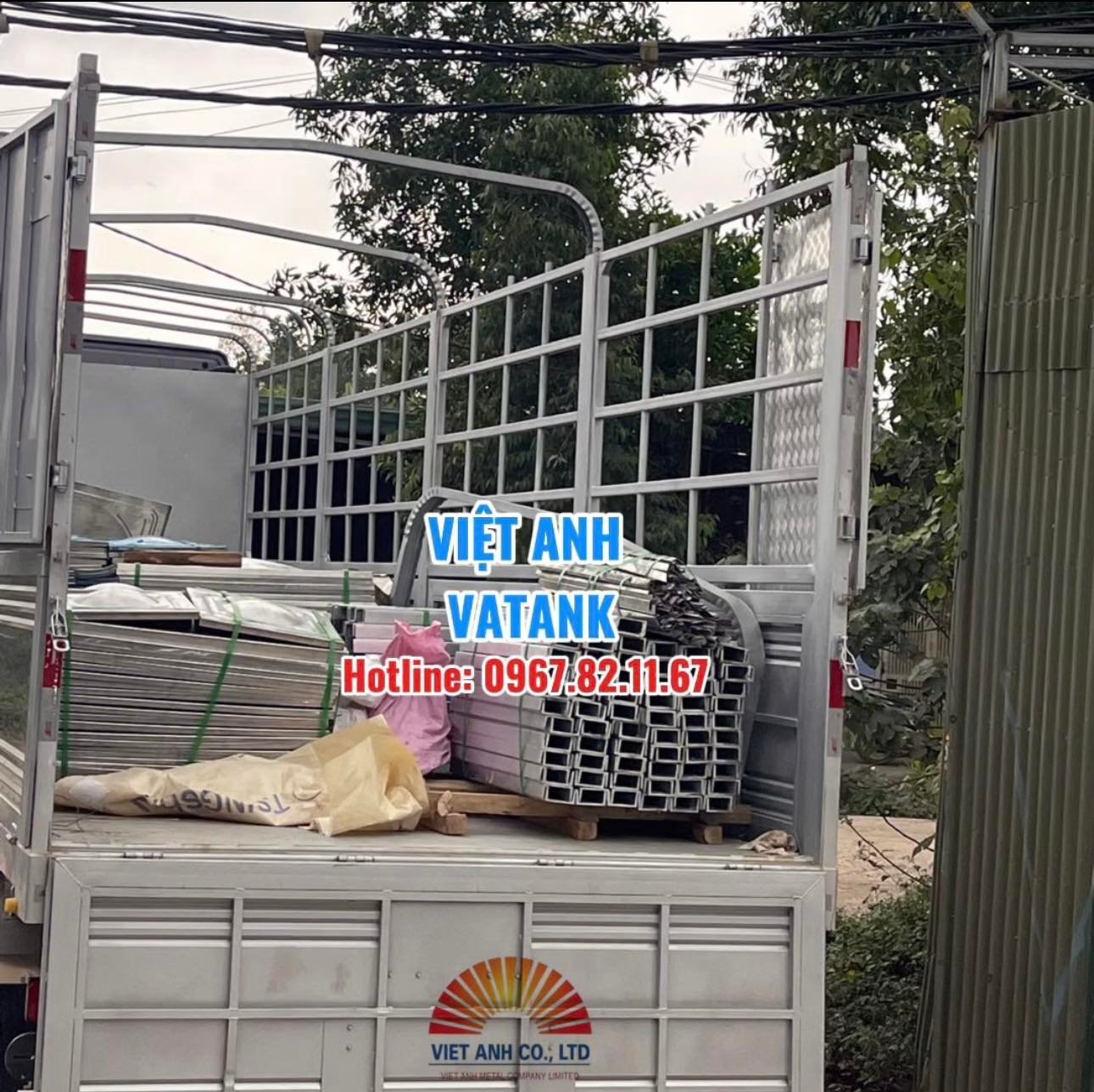 Quá trình vận chuyển vật tư bể lắp ghép đảm bảo an toàn và chất lượng